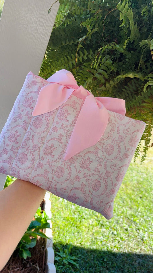 Quilted Pink Bible Case