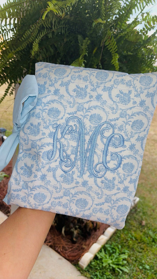 Blue floral quilted bible cases